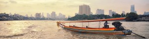 Bateau sur la Chao Phraya à Bangkok en Thaïlande