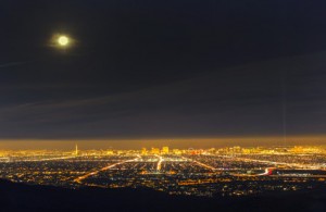 las-vegas-desert-nuit-lumieres