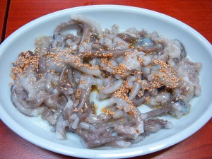 Poulpe mangé vivant (Sannakji, Corée)